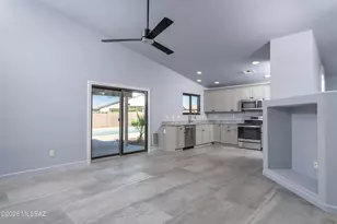 4240 W Gatekeeper Dr, Tucson, AZ 85741 - Photo 7