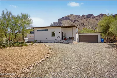 9140 N Shadow Mountain Drive, Oro Valley, AZ 85704 - Photo 1