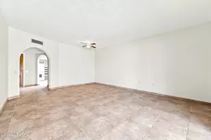 1382 W Camino Alicante, Green Valley, AZ 85622 - Photo 23