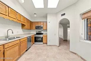 1382 W Camino Alicante, Green Valley, AZ 85622 - Photo 17
