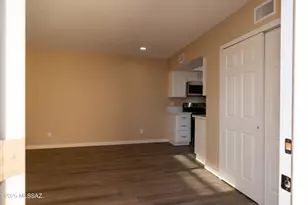 225 N Camino Del Varonil, Green Valley, AZ 85614 - Photo 5