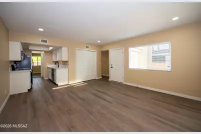 225 N Camino Del Varonil, Green Valley, AZ 85614 - Photo 7