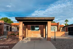 225 N Camino Del Varonil, Green Valley, AZ 85614 - Photo 1