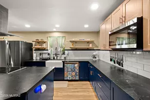 8360 S Taylor Ln, Tucson, AZ 85736 - Photo 17