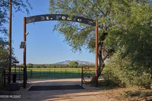 1220 E Heartleaf Ln, Benson, AZ 85602 - Photo 9