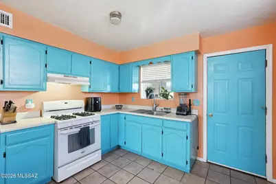 3725 E Shepherd Place, Tucson, AZ 85713 - Photo 9