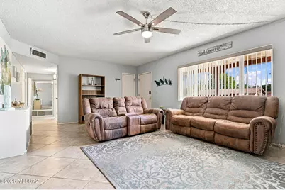161 E Los Mangos, Green Valley, AZ 85614 - Photo 5