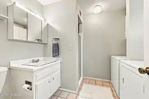 161 E Los Mangos, Green Valley, AZ 85614 - Photo 19
