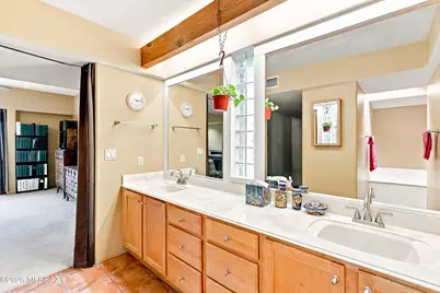 11748 N Via De La Verbenita, Tucson, AZ 85737 - Photo 21