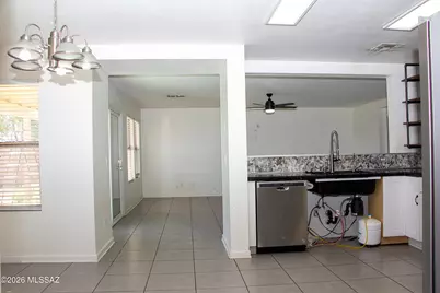 5169 S Fox Trot Drive, Tucson, AZ 85746 - Photo 5