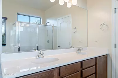 4261 N Golden Ridge Lane, Tucson, AZ 85718 - Photo 33