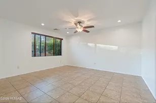 4261 N Golden Ridge Ln, Tucson, AZ 85718 - Photo 13