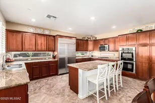 7992 W Ironwood Reserve Ct, Tucson, AZ 85743 - Photo 11