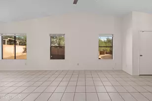 2966 W Country Meadow Dr, Tucson, AZ 85742 - Photo 9