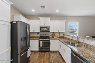 11397 W Caliche Dr, Marana, AZ 85658 - Photo 7