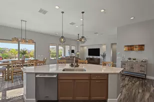 1724 E Holw Crk Dr, Green Valley, AZ 85614 - Photo 13