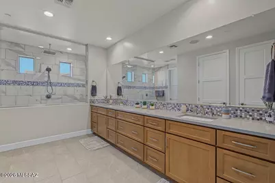 1724 E Hollow Creek Drive, Green Valley, AZ 85614 - Photo 31