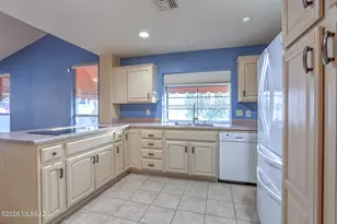 38035 S Rolling Hills Dr, Saddlebrooke, AZ 85739 - Photo 13