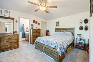 11601 W Ina Rd, Tucson, AZ 85743 - Photo 13
