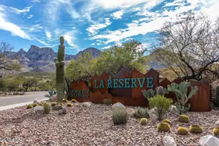 10130 N Calle Del Carnero, Oro Valley, AZ 85737 - Photo 1