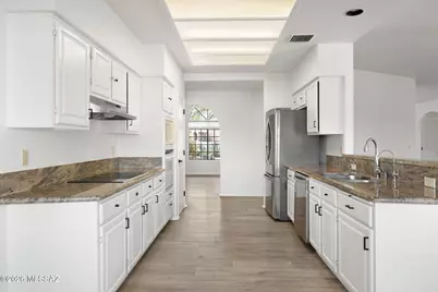 6900 W Hermitage Place, Tucson, AZ 85743 - Photo 11