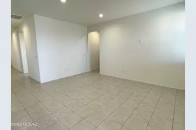 7864 S Wolf Creek Drive, Tucson, AZ 85757 - Photo 11