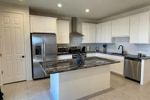 7864 S Wolf Creek Dr, Tucson, AZ 85757 - Photo 3