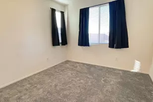 7864 S Wolf Creek Dr, Tucson, AZ 85757 - Photo 13
