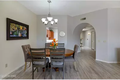 709 W Sunlight Lane, Tucson, AZ 85704 - Photo 13