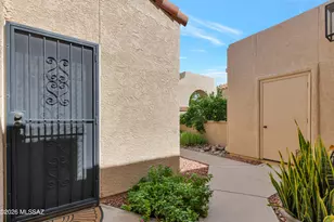 709 W Sunlight Ln, Tucson, AZ 85704 - Photo 5