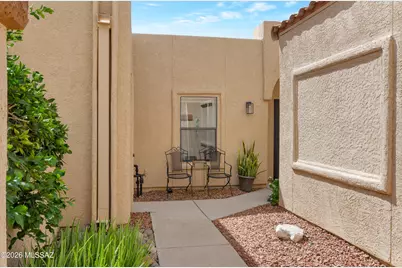 709 W Sunlight Lane, Tucson, AZ 85704 - Photo 3