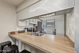 7812 E Kenyon Dr, Tucson, AZ 85710 - Photo 9