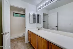 8546 N Sunny Rock Ridge Dr, Tucson, AZ 85743 - Photo 13