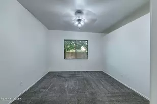 8546 N Sunny Rock Ridge Dr, Tucson, AZ 85743 - Photo 17