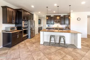 12421 N Summer Wind Dr, Marana, AZ 85658 - Photo 11