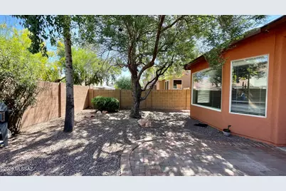 7504 W Cosmic Sky Drive, Tucson, AZ 85743 - Photo 23