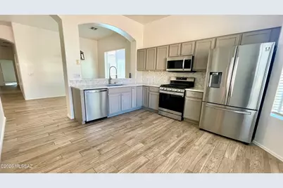 7504 W Cosmic Sky Drive, Tucson, AZ 85743 - Photo 9