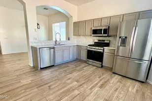 7504 W Cosmic Sky Dr, Tucson, AZ 85743 - Photo 9