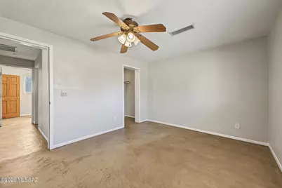 906 E Halcyon Road, Tucson, AZ 85719 - Photo 15