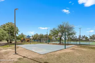 8672 E Olympic Club Cir, Tucson, AZ 85710 - Photo 35