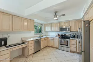 3940 E Timrod St, Tucson, AZ 85711 - Photo 11