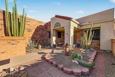 991 W Rio Guaymas, Green Valley, AZ 85614 - Photo 1
