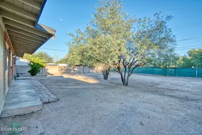 2303 E Beverly Drive, Tucson, AZ 85719 - Photo 37