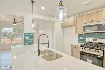 2303 E Beverly Drive, Tucson, AZ 85719 - Photo 7