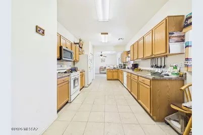 16201 W Feral Road, Marana, AZ 85653 - Photo 11