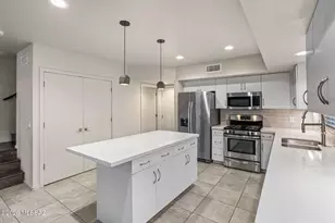 817 E Park Modern Dr, Tucson, AZ 85719 - Photo 5