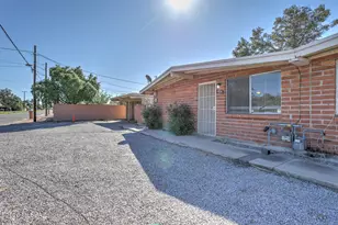 402 E Yavapai Rd, Tucson, AZ 85705 - Photo 25