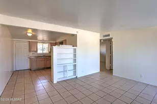 402 E Yavapai Rd, Tucson, AZ 85705 - Photo 7