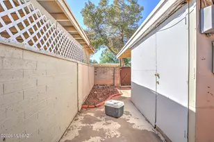 402 E Yavapai Rd, Tucson, AZ 85705 - Photo 39