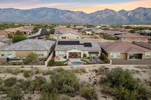 13725 N Hidden Springs Dr, Oro Valley, AZ 85755 - Photo 43